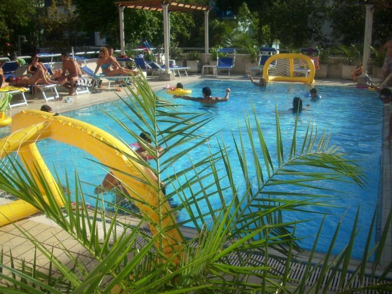 Hotel Nettuno تْشيزيناتيكو المظهر الخارجي الصورة